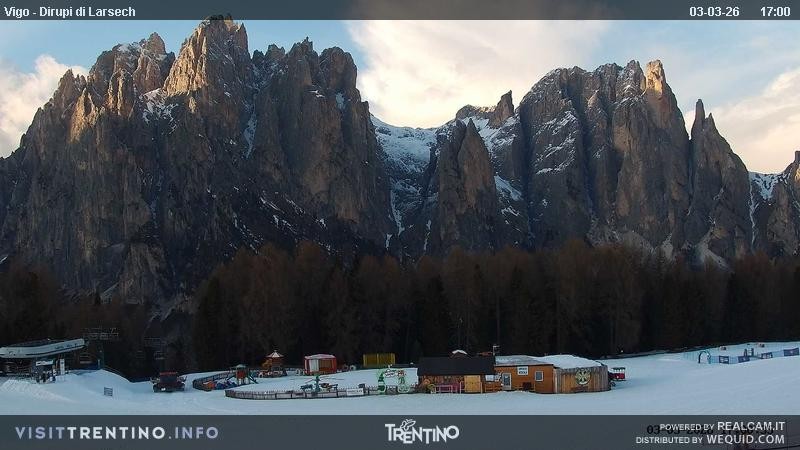 Archived image Webcam Dirupi di Larséc