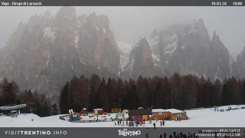 Archiv Foto Webcam Val di Fassa - Dirupi di Larséc