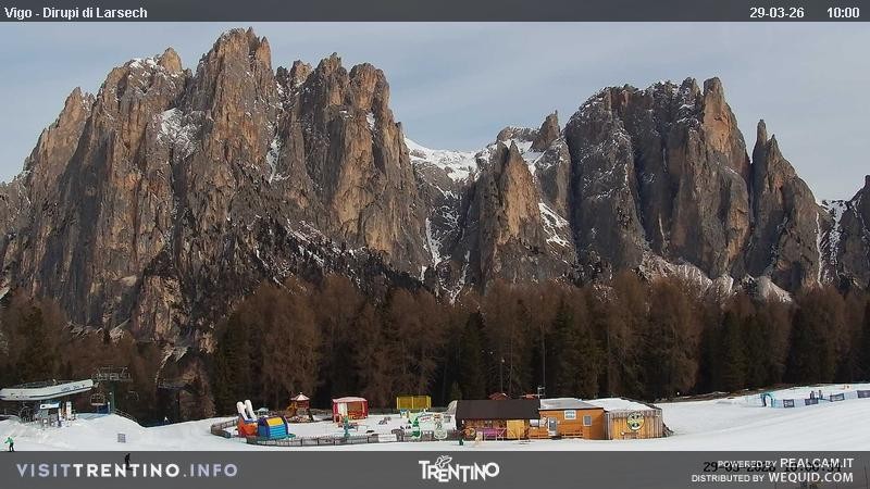 Archiv Foto Webcam Val di Fassa - Dirupi di Larséc