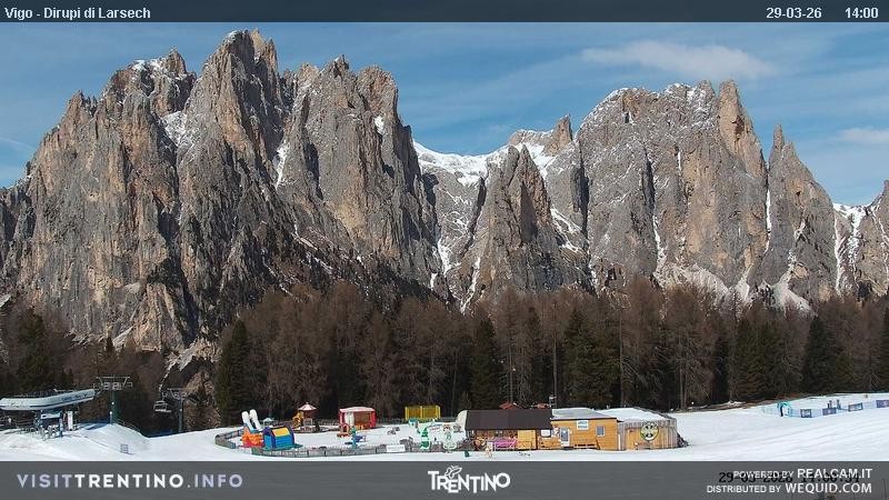 Archiv Foto Webcam Val di Fassa - Dirupi di Larséc
