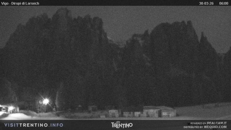 Archiv Foto Webcam Val di Fassa - Dirupi di Larséc