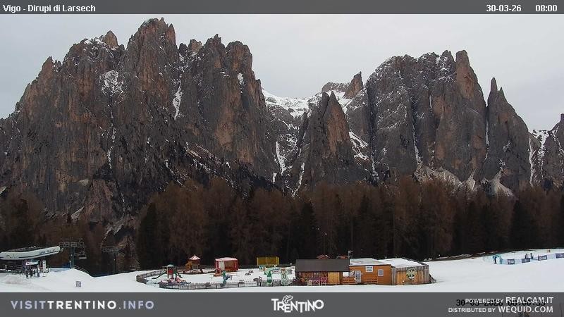 Archiv Foto Webcam Val di Fassa - Dirupi di Larséc