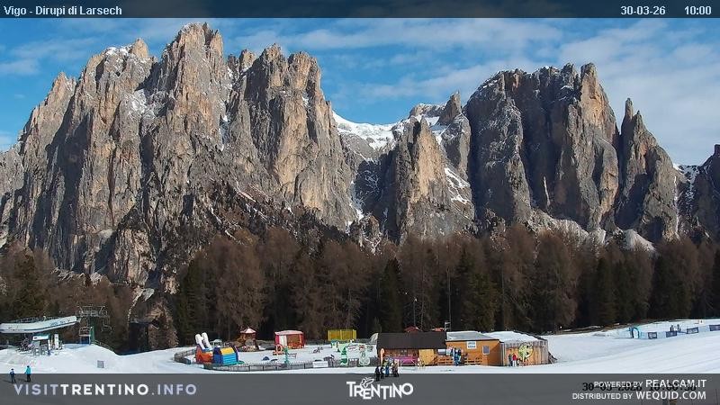 Archiv Foto Webcam Val di Fassa - Dirupi di Larséc