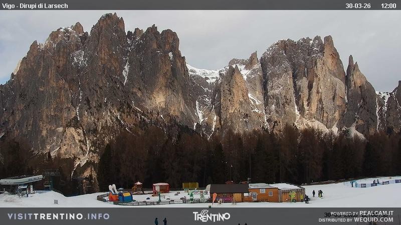 Archiv Foto Webcam Val di Fassa - Dirupi di Larséc