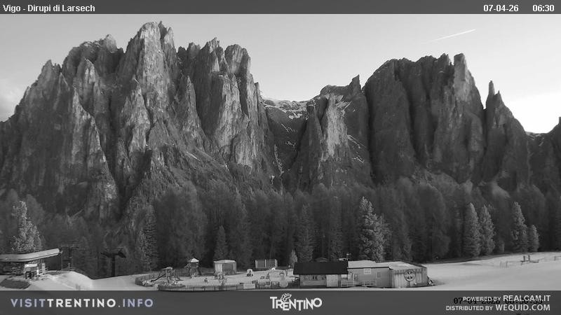 Archived image Webcam Dirupi di Larséc