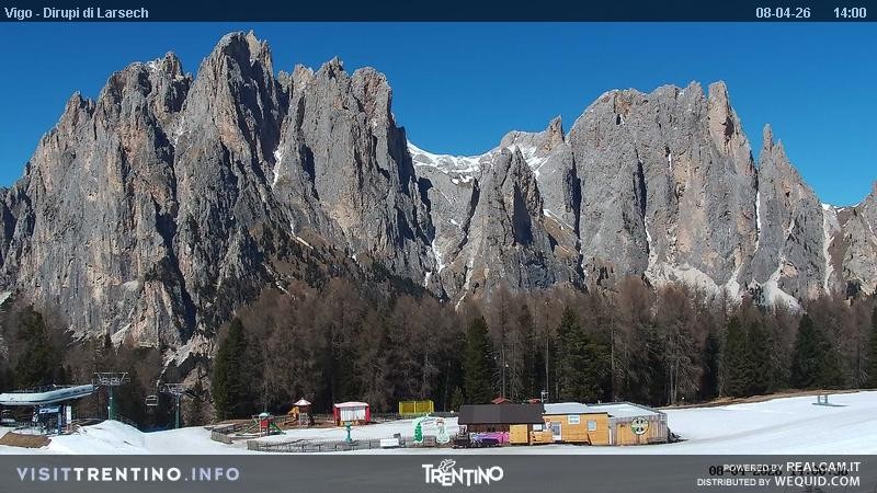 Archiv Foto Webcam Val di Fassa - Dirupi di Larséc