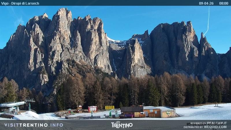 Archiv Foto Webcam Val di Fassa - Dirupi di Larséc