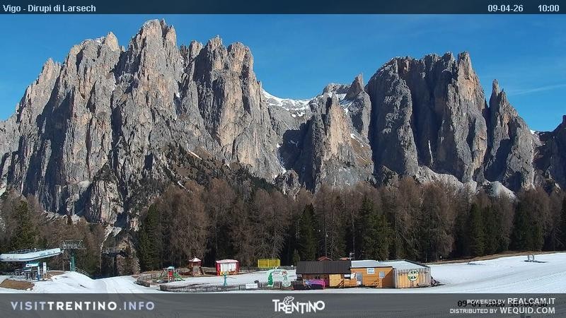 Archiv Foto Webcam Val di Fassa - Dirupi di Larséc