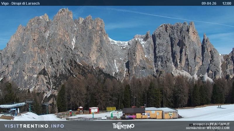 Archiv Foto Webcam Val di Fassa - Dirupi di Larséc