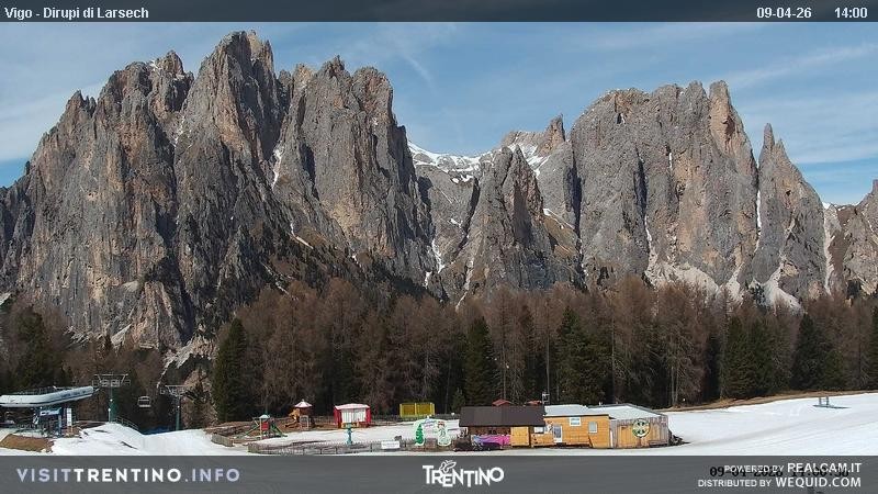 Archiv Foto Webcam Val di Fassa - Dirupi di Larséc
