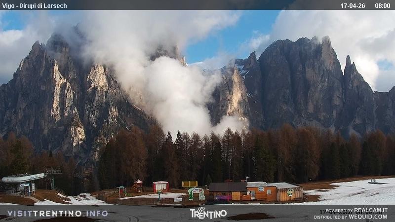 Archiv Foto Webcam Val di Fassa - Dirupi di Larséc