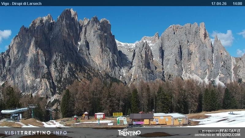 Archiv Foto Webcam Val di Fassa - Dirupi di Larséc
