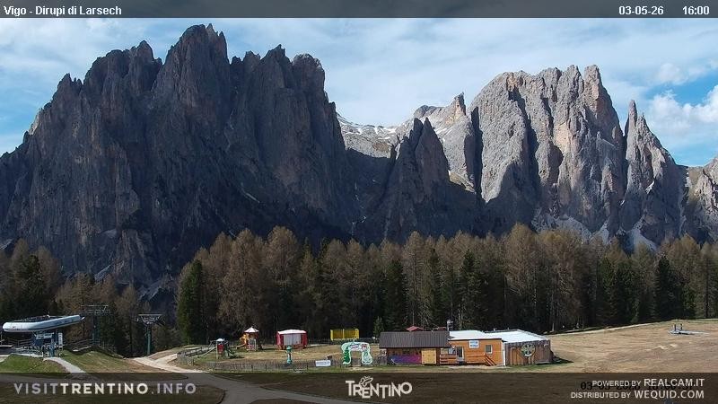 Archiv Foto Webcam Val di Fassa - Dirupi di Larséc
