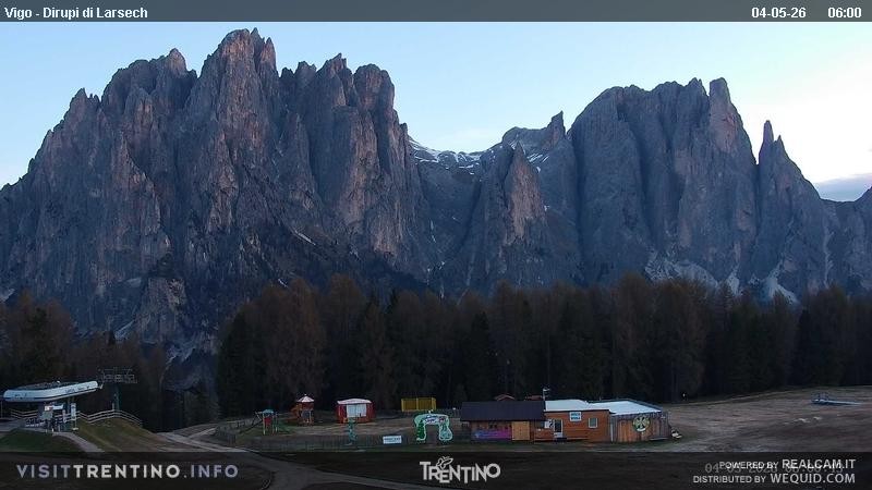 Archiv Foto Webcam Val di Fassa - Dirupi di Larséc