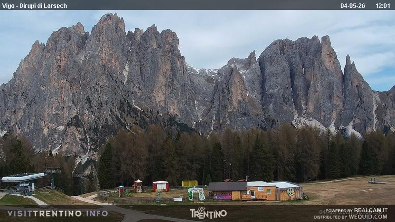 Archiv Foto Webcam Val di Fassa - Dirupi di Larséc