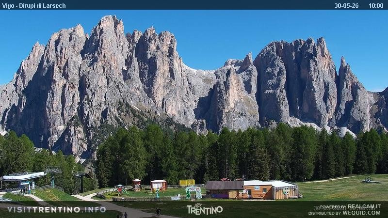 Archiv Foto Webcam Val di Fassa - Dirupi di Larséc