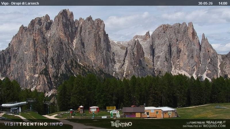 Archiv Foto Webcam Val di Fassa - Dirupi di Larséc