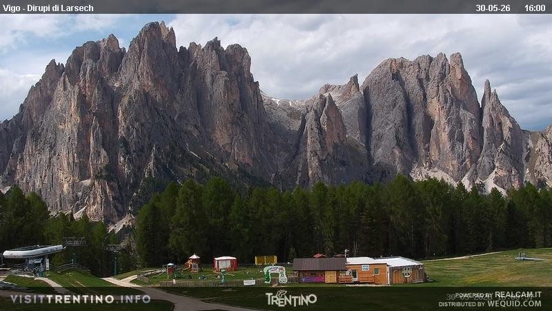 Archiv Foto Webcam Val di Fassa - Dirupi di Larséc