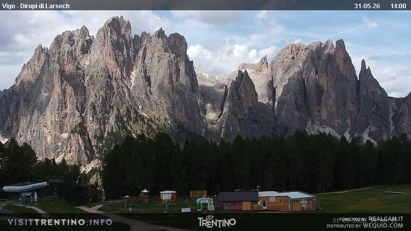 Archiv Foto Webcam Val di Fassa - Dirupi di Larséc