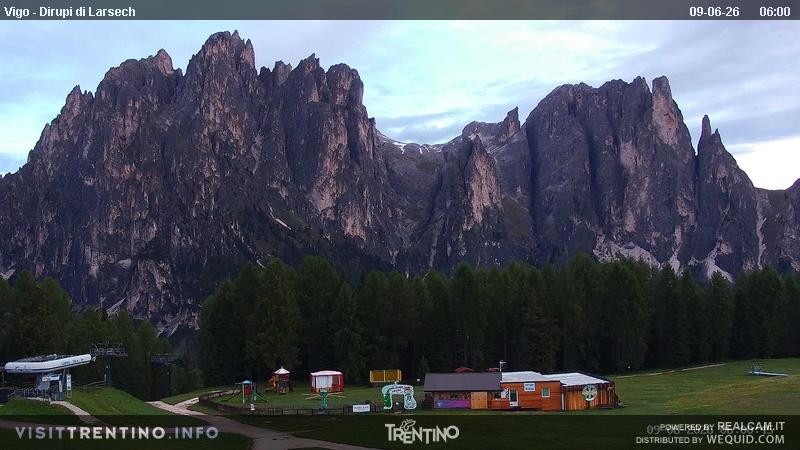 Archiv Foto Webcam Val di Fassa - Dirupi di Larséc