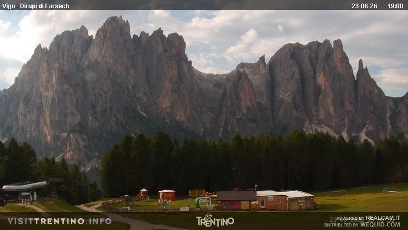 Archived image Webcam Dirupi di Larséc