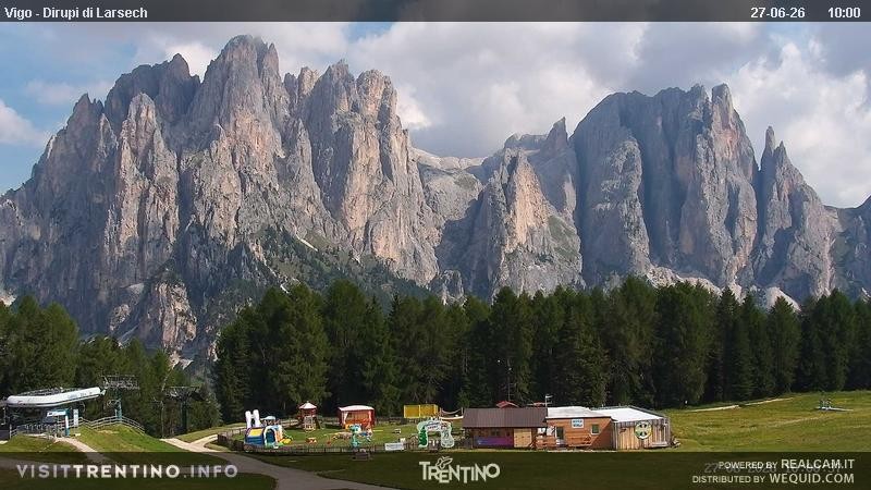 Archiv Foto Webcam Val di Fassa - Dirupi di Larséc