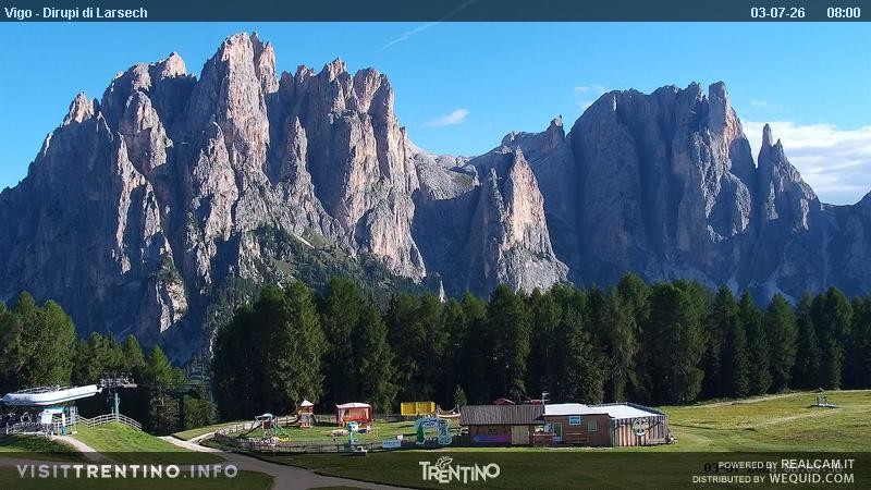 Archiv Foto Webcam Val di Fassa - Dirupi di Larséc
