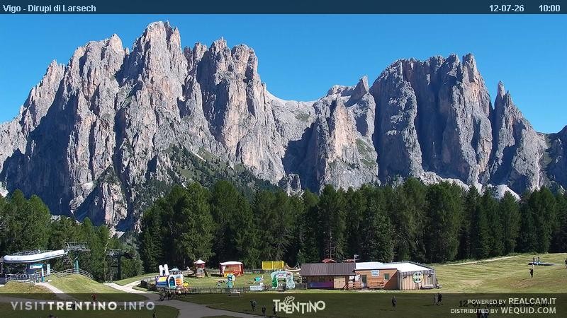 Archiv Foto Webcam Val di Fassa - Dirupi di Larséc