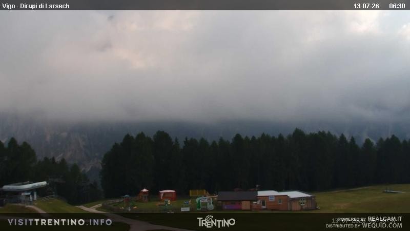 Archiv Foto Webcam Val di Fassa - Dirupi di Larséc
