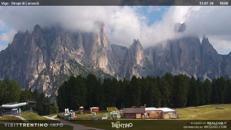 Archiv Foto Webcam Val di Fassa - Dirupi di Larséc