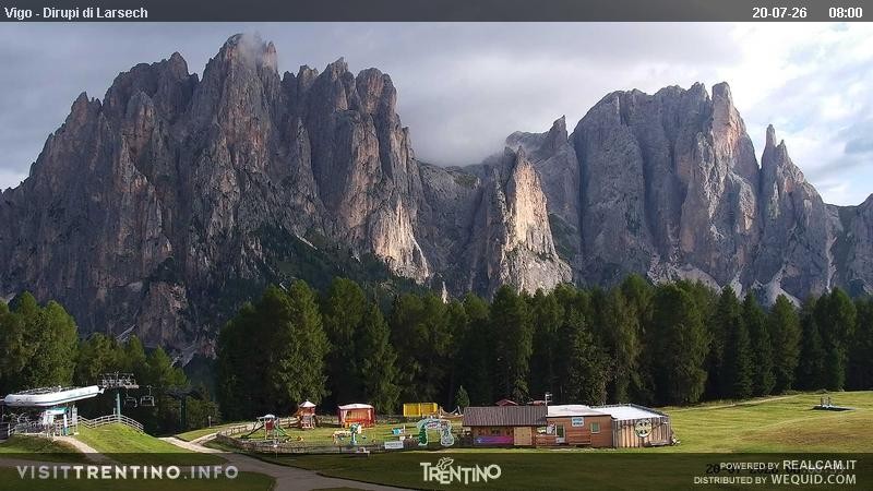 Archiv Foto Webcam Val di Fassa - Dirupi di Larséc