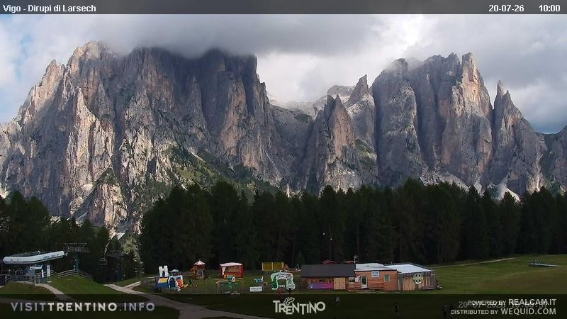 Archiv Foto Webcam Val di Fassa - Dirupi di Larséc