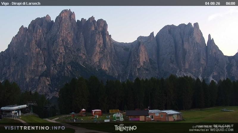 Archiv Foto Webcam Val di Fassa - Dirupi di Larséc