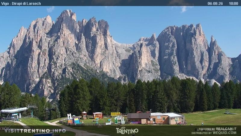 Archiv Foto Webcam Val di Fassa - Dirupi di Larséc