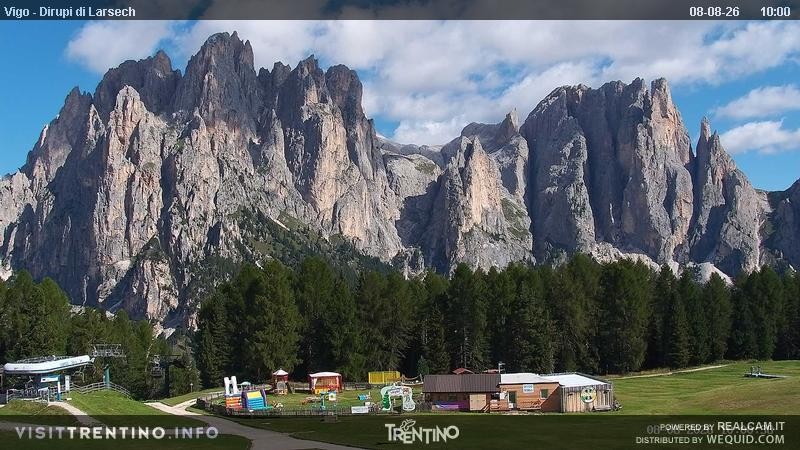 Archiv Foto Webcam Val di Fassa - Dirupi di Larséc