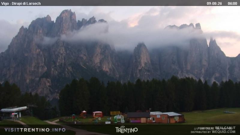 Archiv Foto Webcam Val di Fassa - Dirupi di Larséc