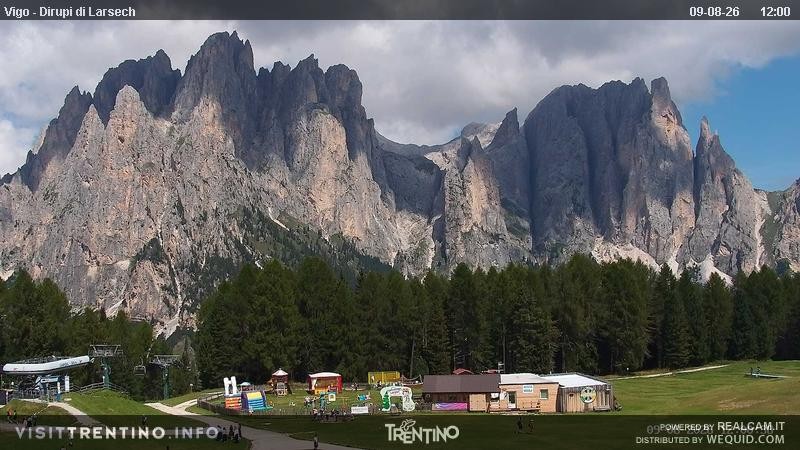 Archiv Foto Webcam Val di Fassa - Dirupi di Larséc
