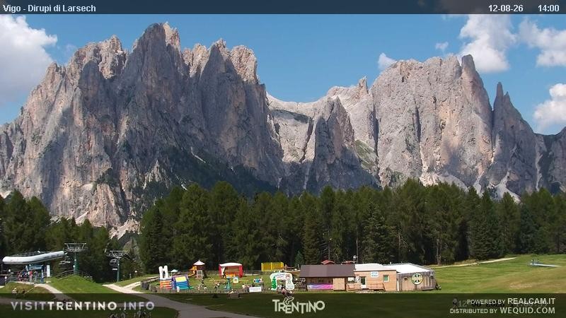 Archiv Foto Webcam Val di Fassa - Dirupi di Larséc