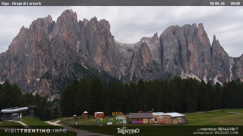 Archiv Foto Webcam Val di Fassa - Dirupi di Larséc