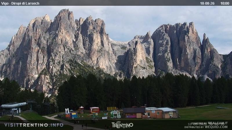 Archiv Foto Webcam Val di Fassa - Dirupi di Larséc