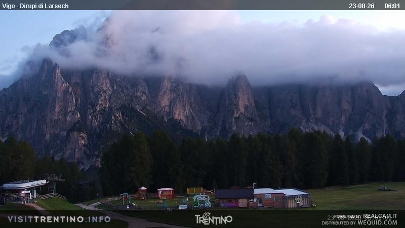 Archiv Foto Webcam Val di Fassa - Dirupi di Larséc