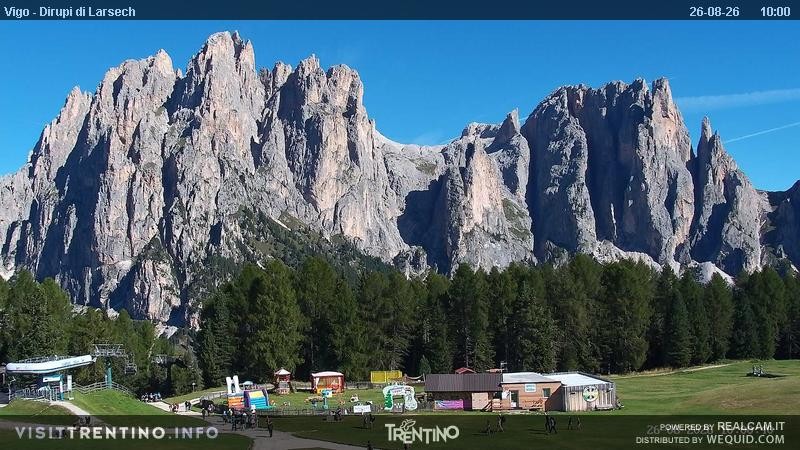 Archiv Foto Webcam Val di Fassa - Dirupi di Larséc