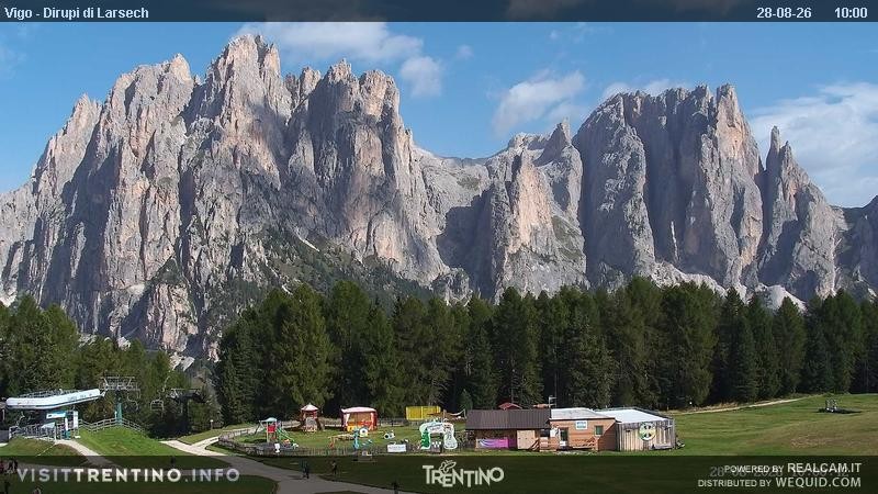 Archiv Foto Webcam Val di Fassa - Dirupi di Larséc