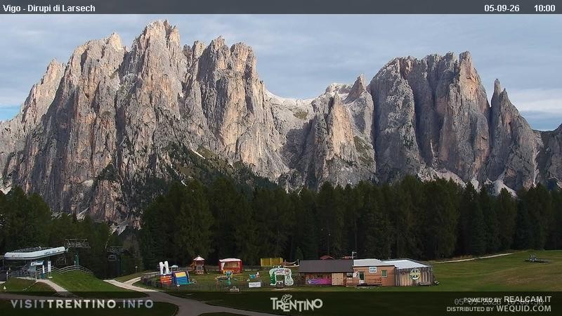 Archiv Foto Webcam Val di Fassa - Dirupi di Larséc