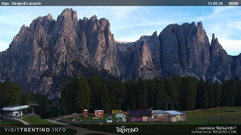 Archiv Foto Webcam Val di Fassa - Dirupi di Larséc