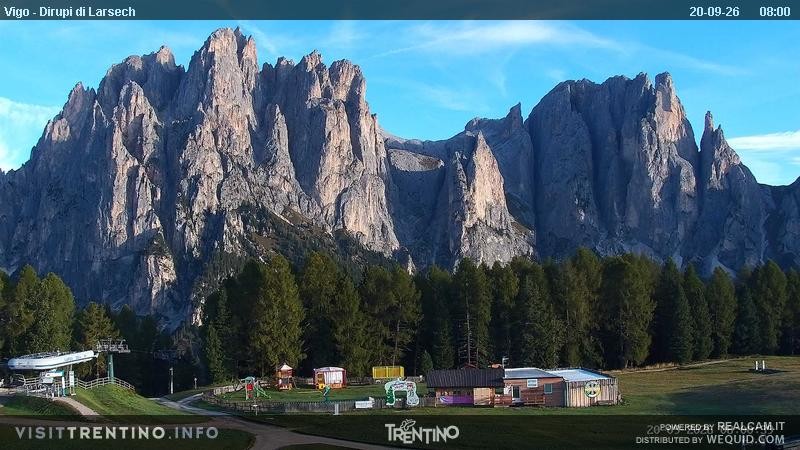 Archiv Foto Webcam Val di Fassa - Dirupi di Larséc
