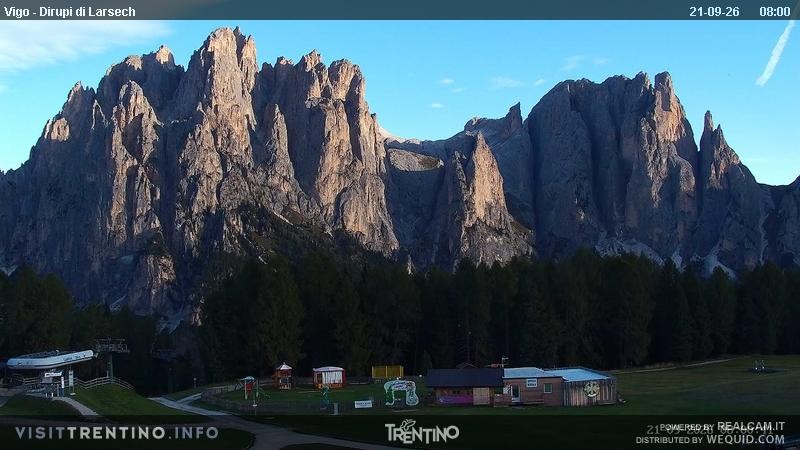 Archiv Foto Webcam Val di Fassa - Dirupi di Larséc