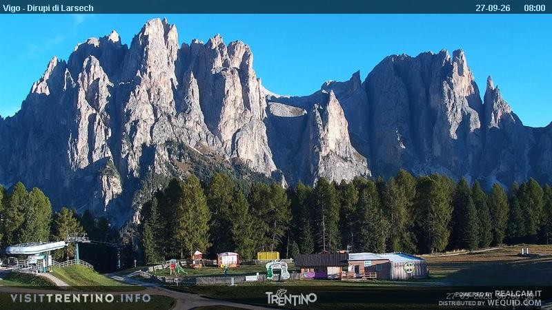 Archiv Foto Webcam Val di Fassa - Dirupi di Larséc