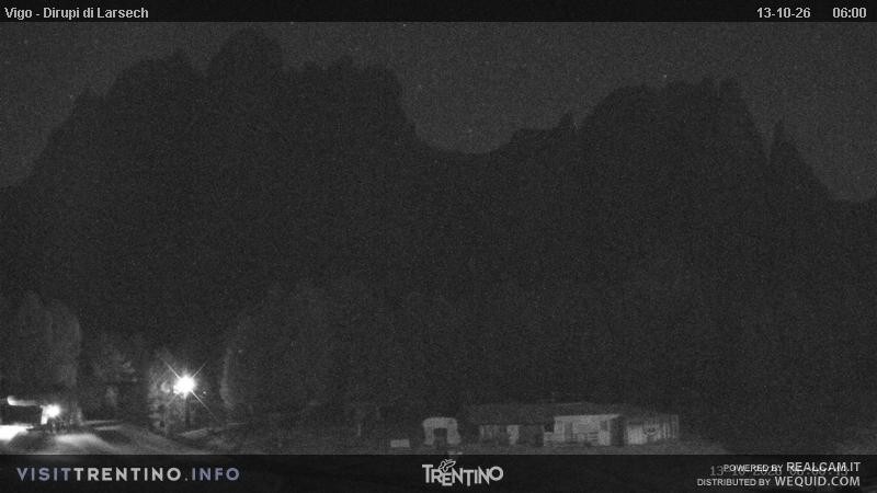 Archiv Foto Webcam Val di Fassa - Dirupi di Larséc