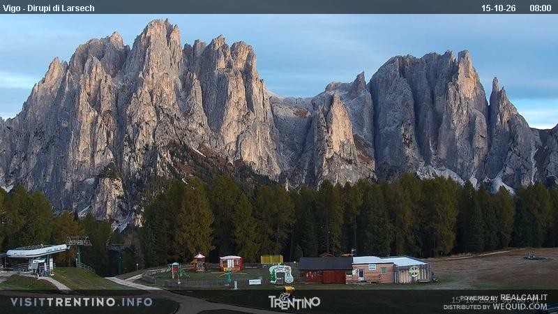 Archiv Foto Webcam Val di Fassa - Dirupi di Larséc